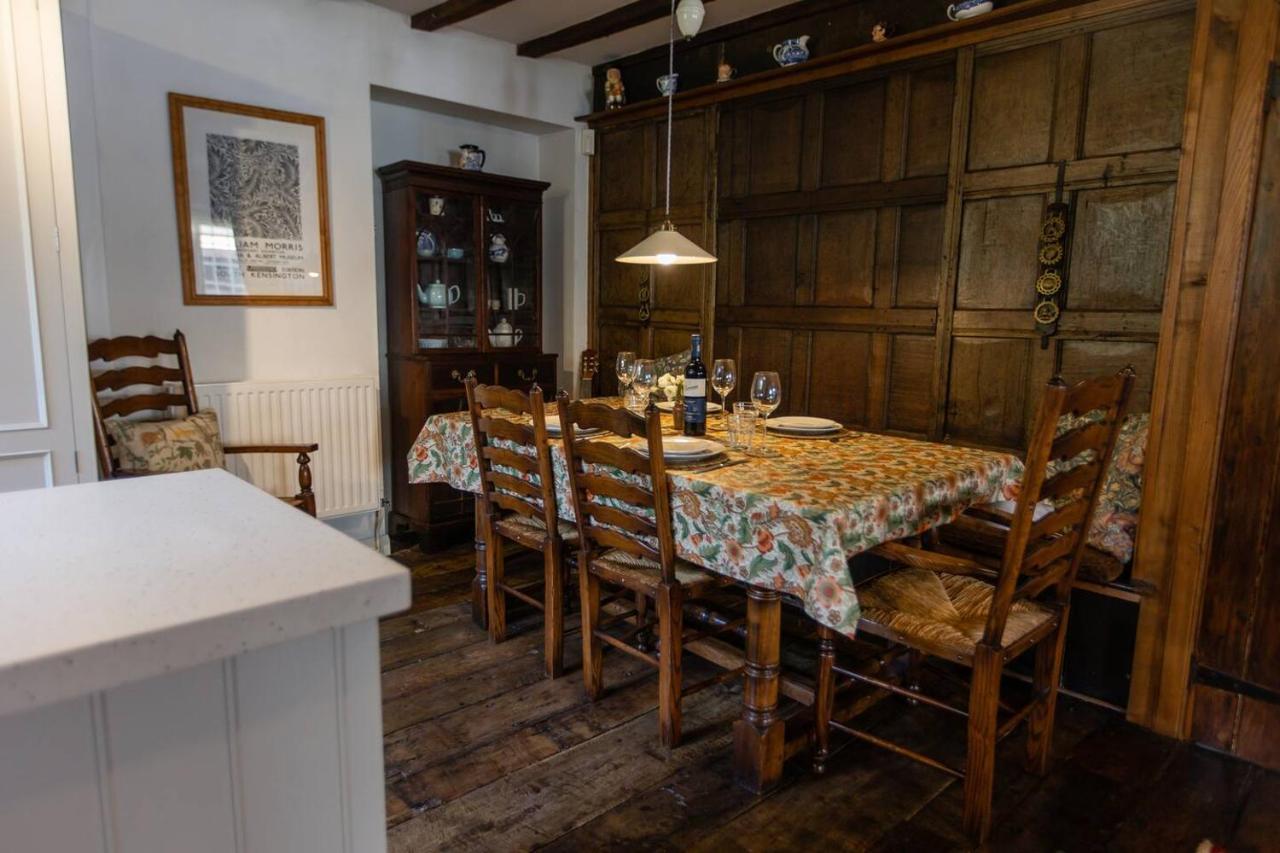 Pass The Keys Magical Period House In The Heart Of Ludlow Exteriér fotografie